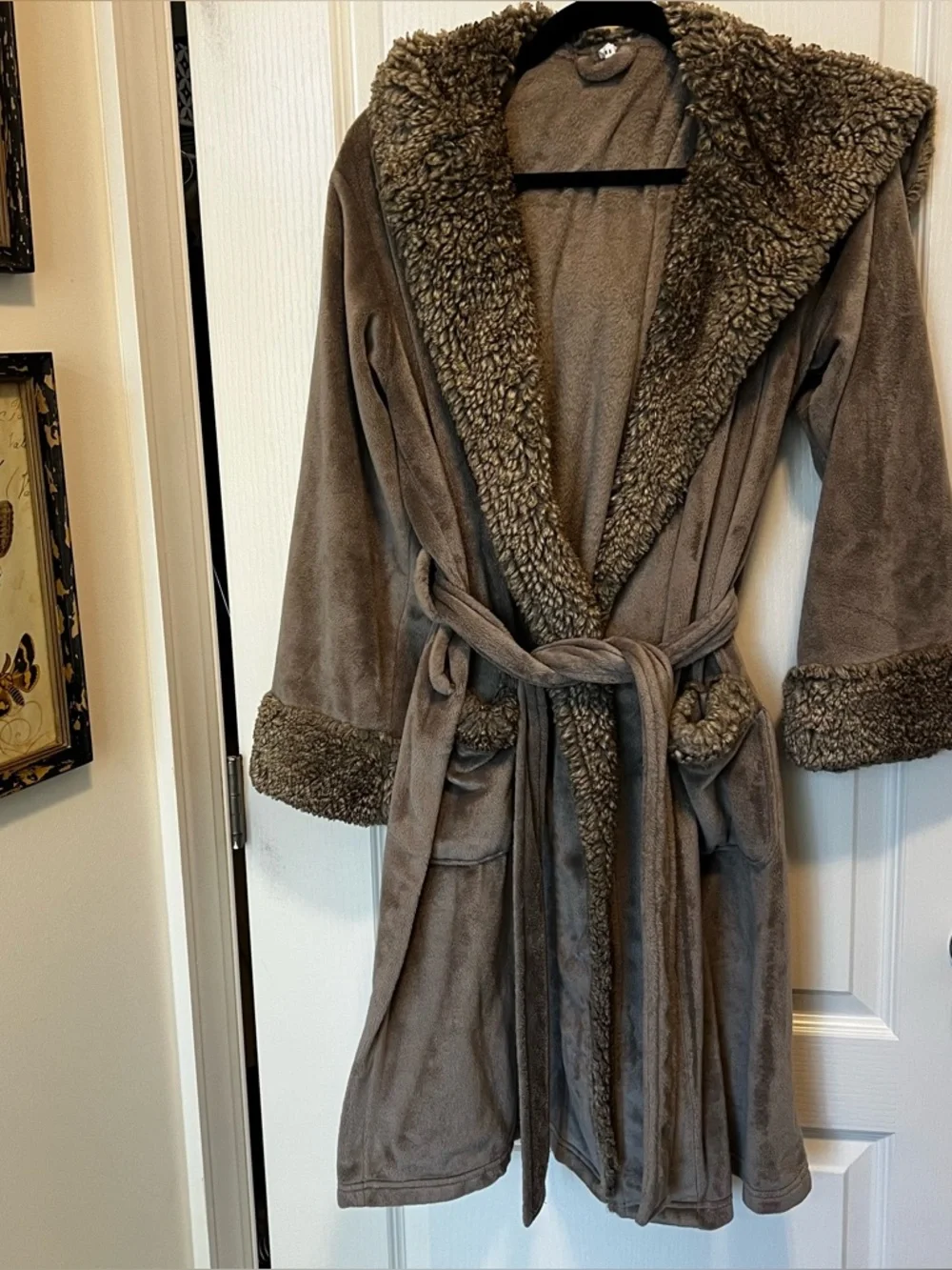 Pottery Barn Faux Shearling Plush Gray Hoodie Robe size medium